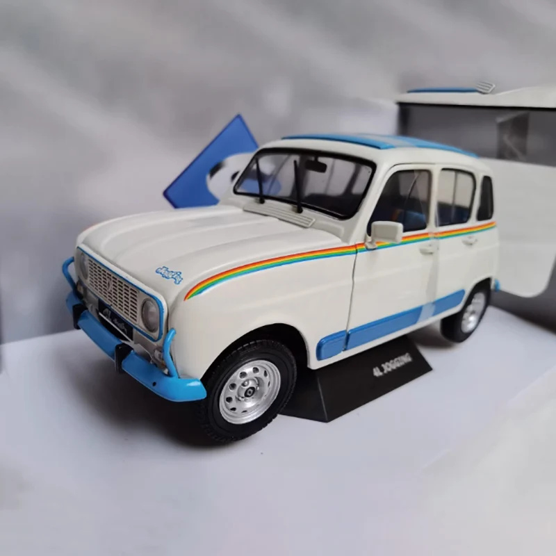 1/18 Scale Alloy Car Model of 4L JOGGING 3 1/18 Scale Alloy Car Model of 4L JOGGING - Image 3