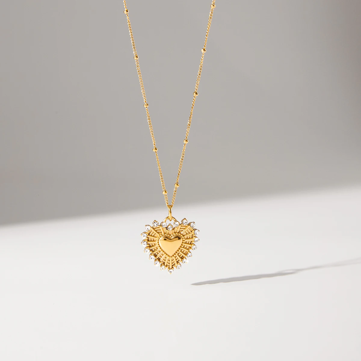 Gold-tone Stainless Steel Heart Necklace JDN0108033 4 Gold-tone Stainless Steel Heart Necklace JDN0108033 - Image 4