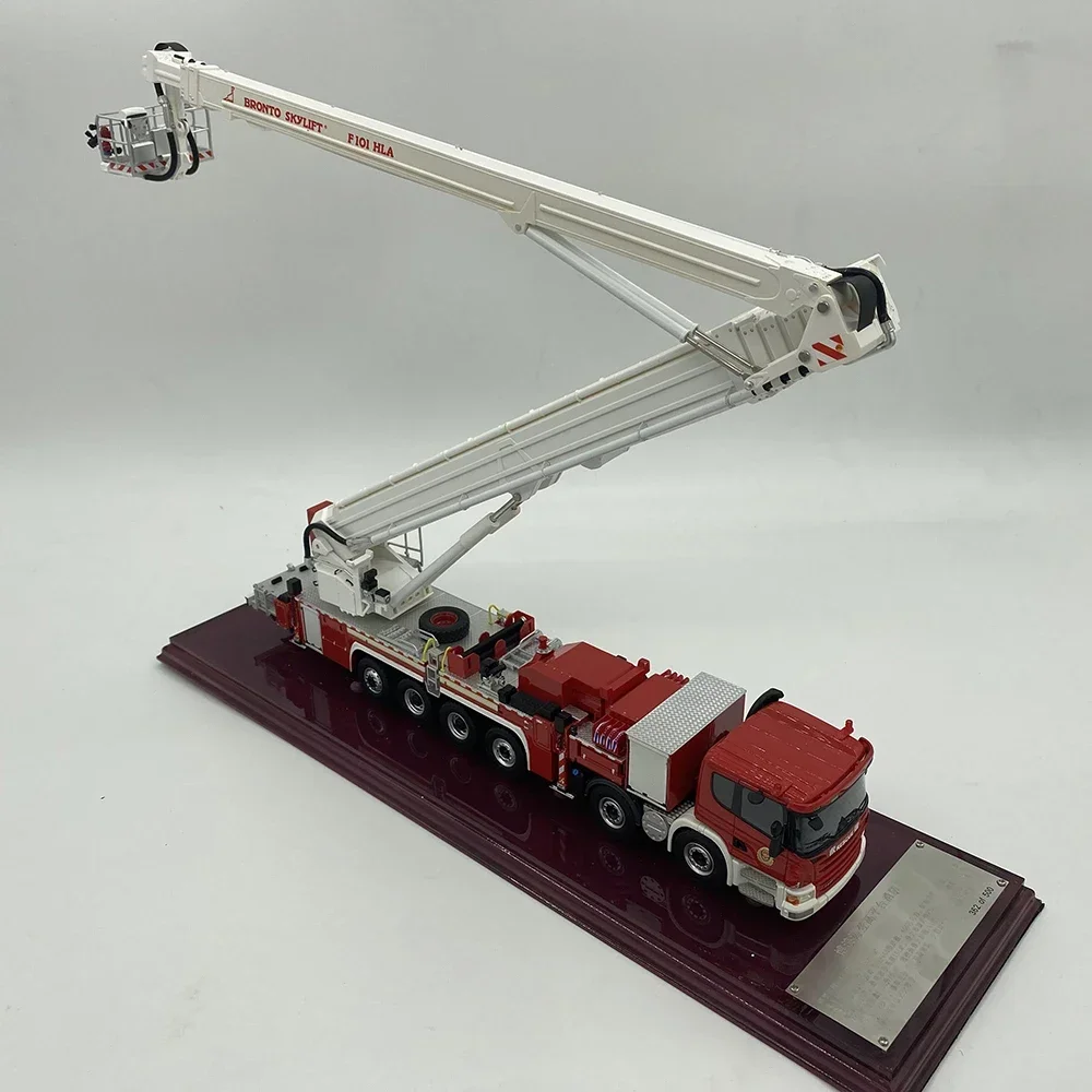 Bolangtao 101m Fire Truck Model 1:43 Scale 4 Bolangtao 101m Fire Truck Model 1:43 Scale - Image 4