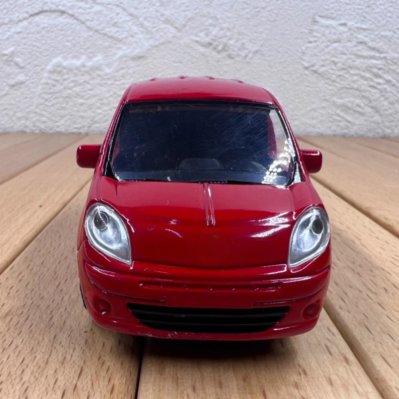 Red Diecast Van Transport Model 1/43 Scale 5 Red Diecast Van Transport Model 1/43 Scale - Image 5