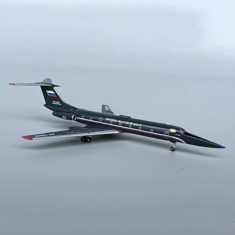 Russia TU-134 Model Aircraft 1/400 Scale 2 Russia TU-134 Model Aircraft 1/400 Scale - Image 2