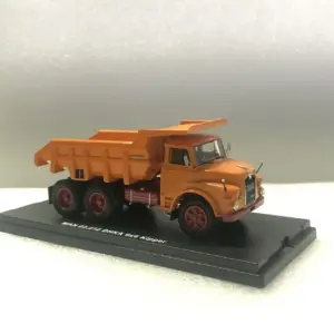 Vibrant Orange 1:50 Scale Transport Truck Model 10 Sa378aba290bb4238884f4bc8555940c2Y