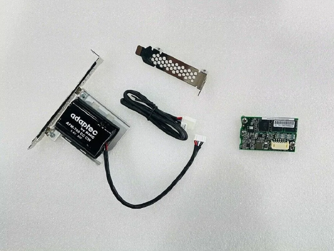 Adaptec AFM-700 CC Super Capacitor Module 2 Adaptec AFM-700 CC Super Capacitor Module - Image 2