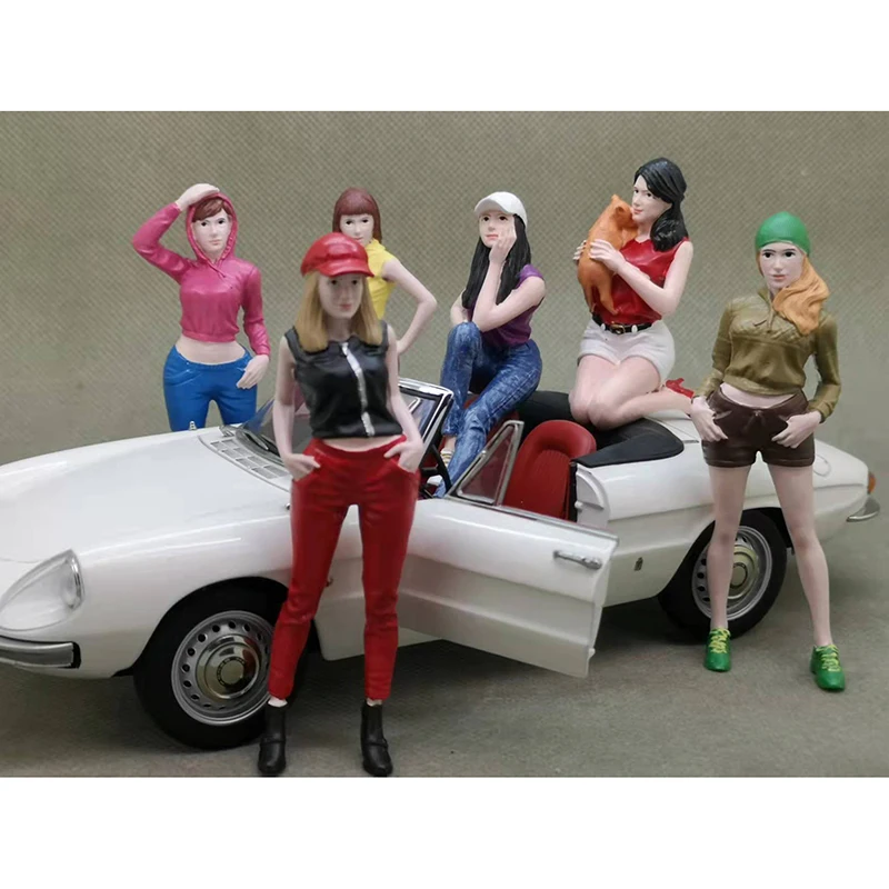 1/18 Scale Blonde Girl Resin Figurine 4 1/18 Scale Blonde Girl Resin Figurine - Image 4