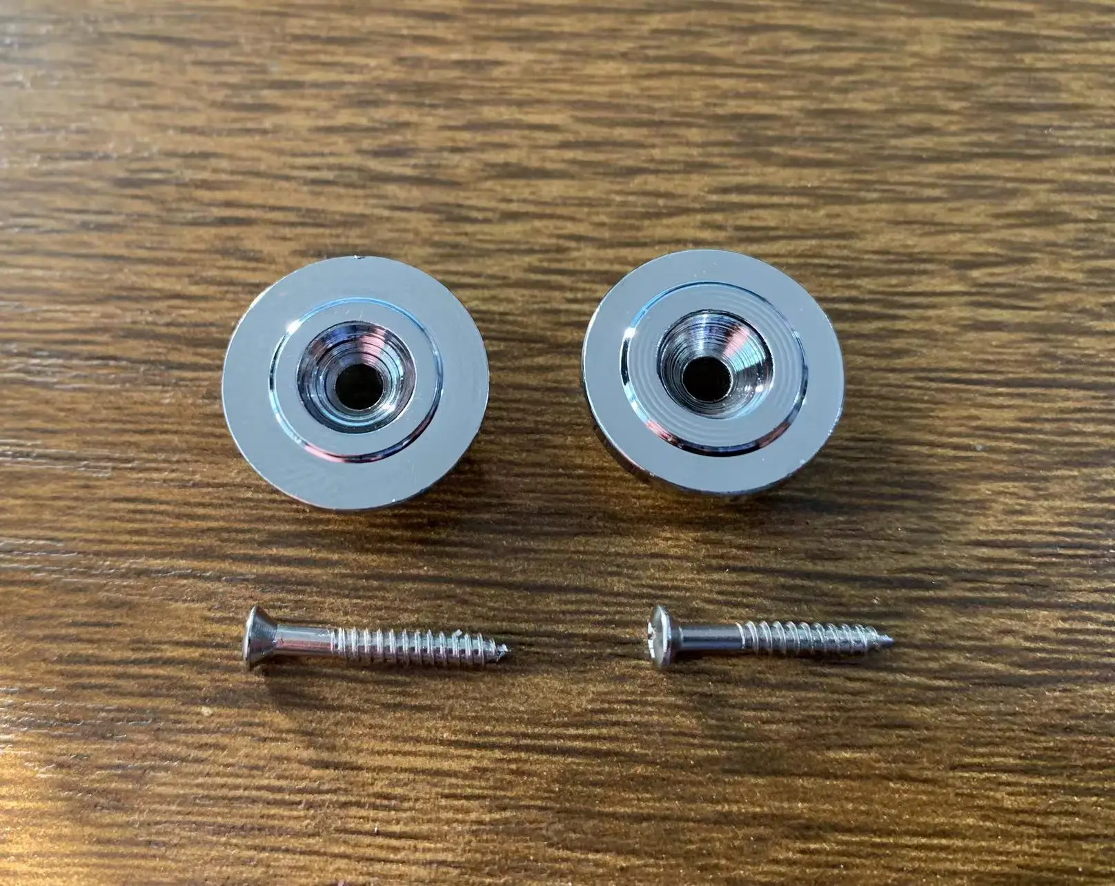 Chrome Bass String Retainer Guide for 4- or 5-String Models 2 Chrome Bass String Retainer Guide for 4- or 5-String Models - Image 2