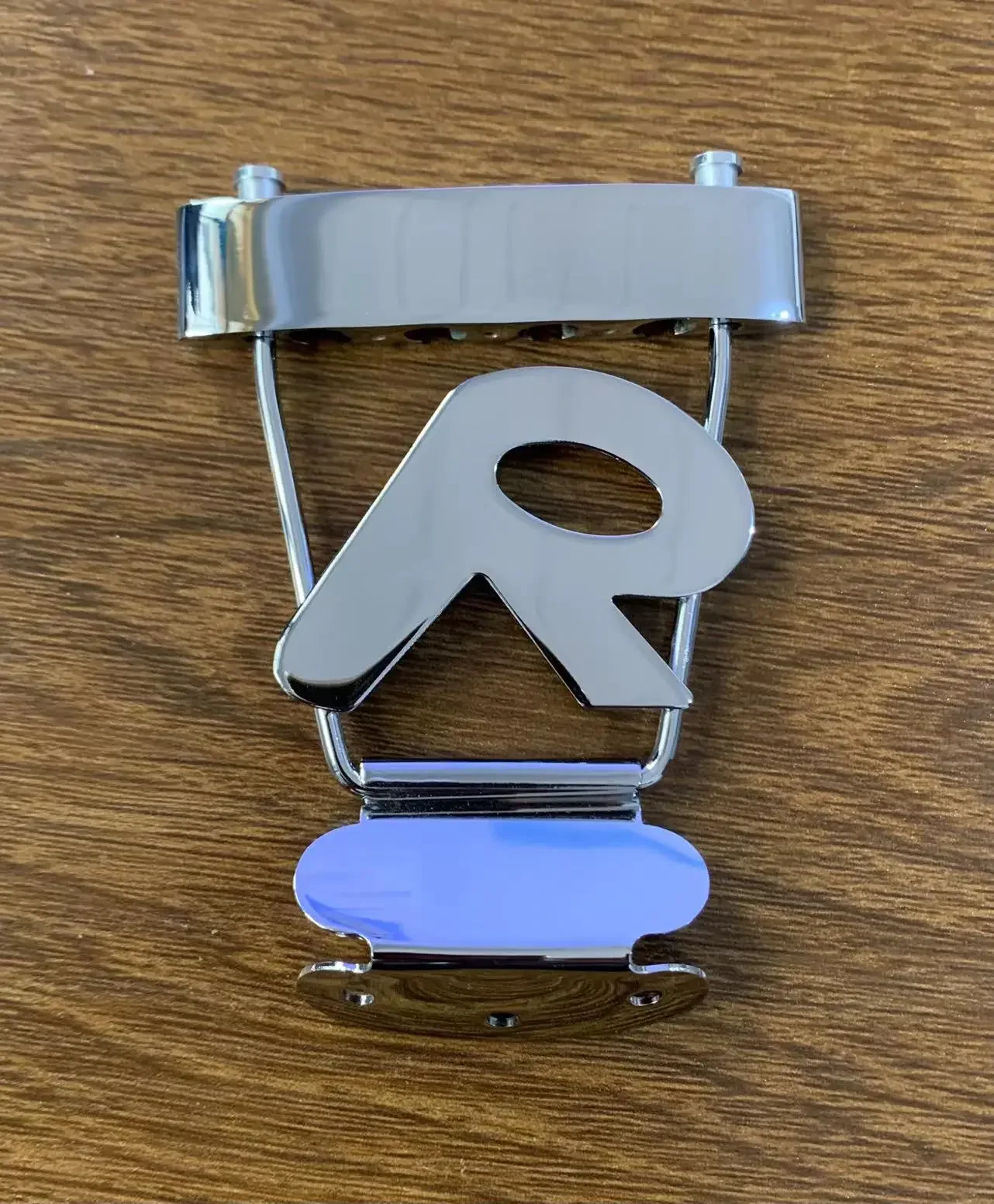 Chrome Professional R Tailpiece for 4-String Bass 3 Chrome Professional R Tailpiece for 4-String Bass - Image 3