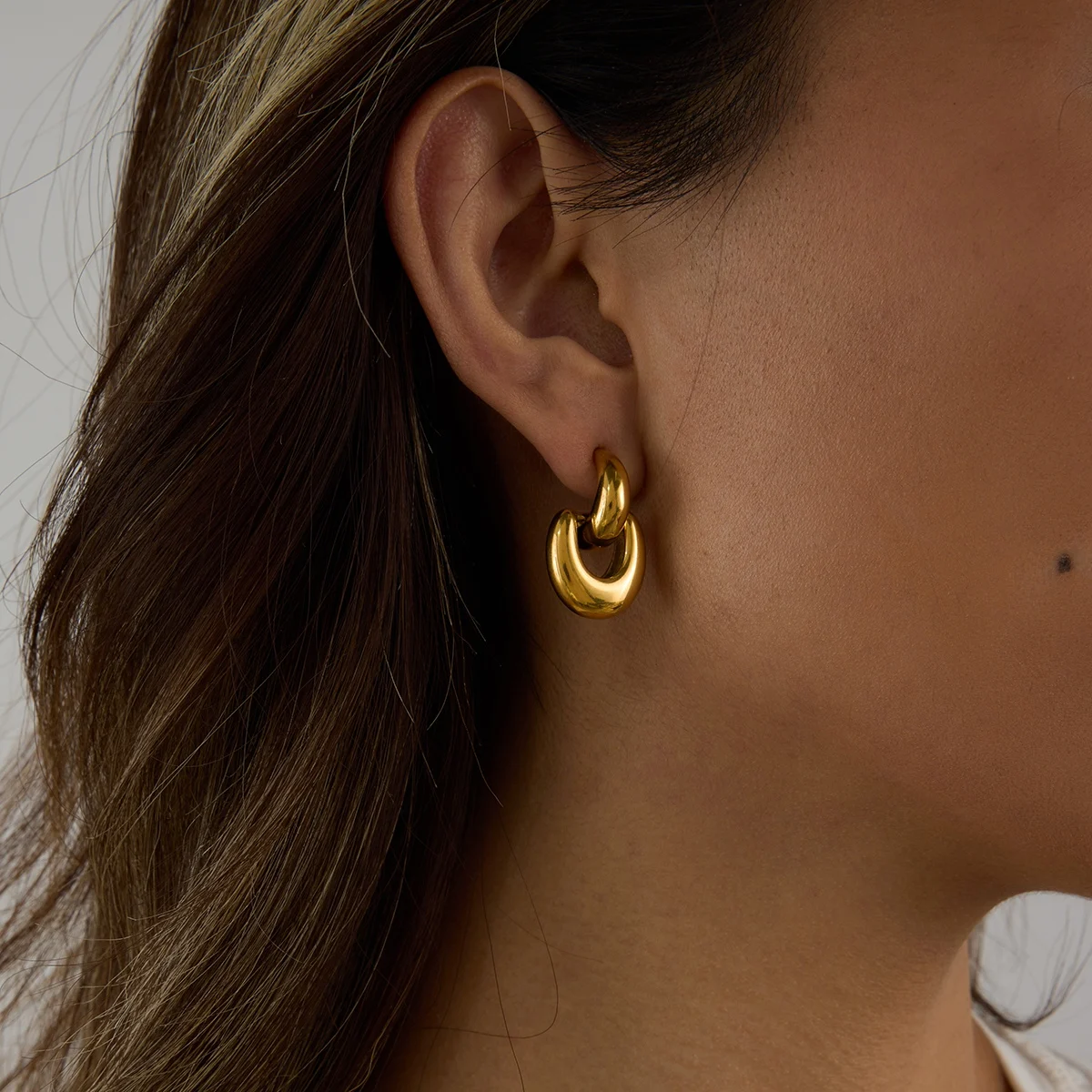 Elegant Gold Stainless Steel Hoop Earrings 2 Elegant Gold Stainless Steel Hoop Earrings - Image 2