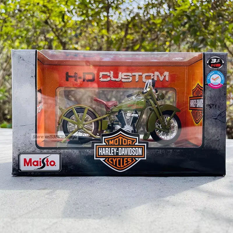 Vintage Harley-Davidson JDH Twin Cam 1:18 Diecast Model 6 Vintage Harley-Davidson JDH Twin Cam 1:18 Diecast Model - Image 6