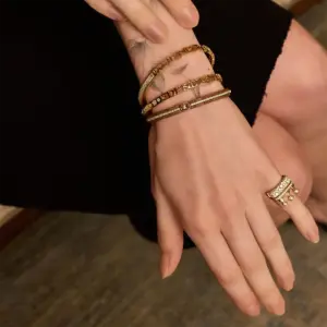 Sa5a351f48ea44377ba90b64f1f69abc14