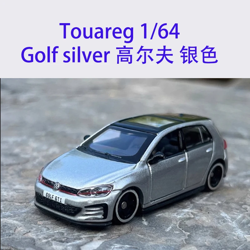 Volkswagen Touareg 1/64 Diecast Model in Silver 7 Volkswagen Touareg 1/64 Diecast Model in Silver - Image 7