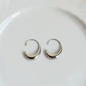 Sa60cf39a3a6e49f0854d486577ec3cfad