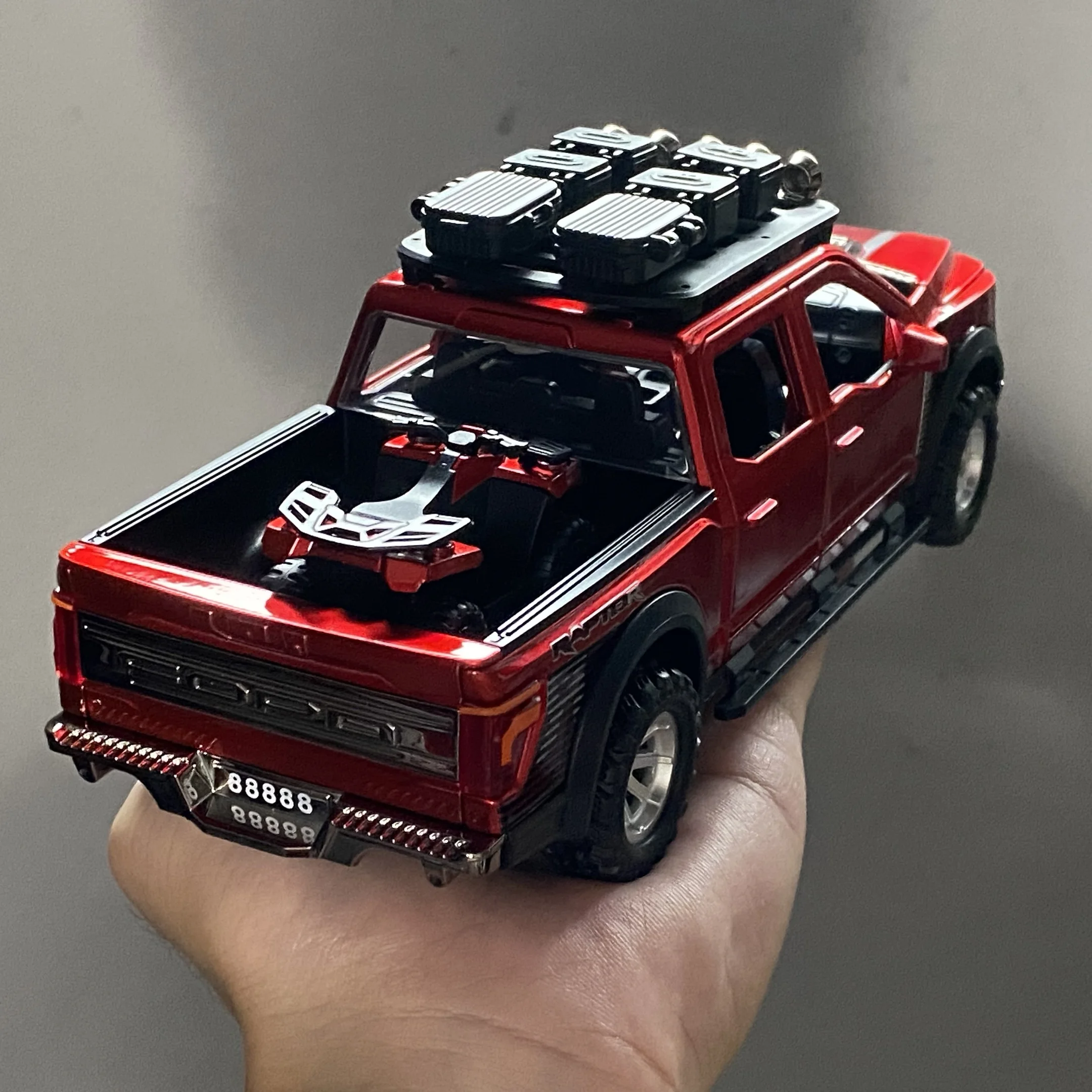 1:24 Scale Diecast Off-Road Pickup Truck Model 2 1:24 Scale Diecast Off-Road Pickup Truck Model - Image 2
