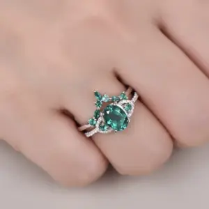 Green Zircon Geometric Fashion Ring in Silver 7 Sa66c29c4c32648b18b621175623bc1d1Y