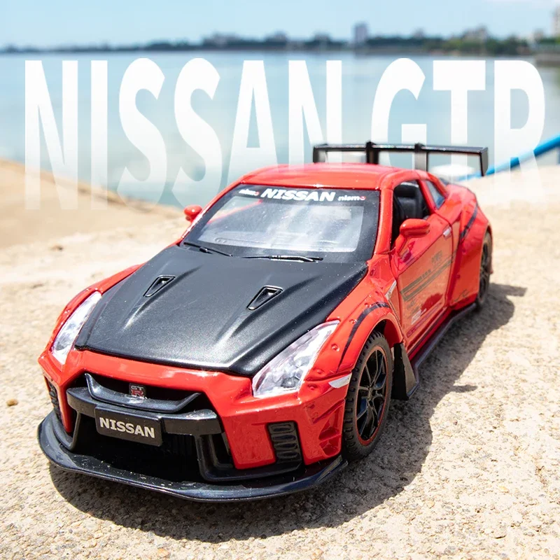 1:32 Nissan GTR R35 Model Car in Alloy and Plastic 4 1:32 Nissan GTR R35 Model Car in Alloy and Plastic - Image 4