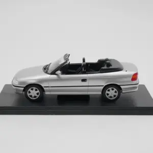Opel Astra F Cabrio 1:24 Diecast Model 6 Sa6c2c168b58949fa8729c5da2dda4a12g