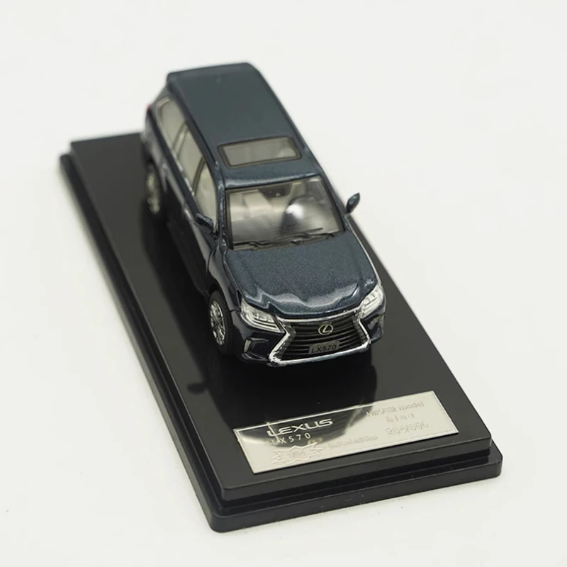 Silver Lexus LX570 Diecast Model 1:64 Scale 5 Silver Lexus LX570 Diecast Model 1:64 Scale - Image 5