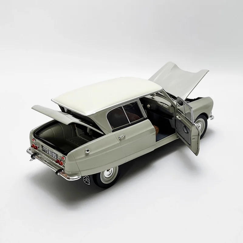 Citroen AMI 6 Diecast Model 1:18 Scale 5 Citroen AMI 6 Diecast Model 1:18 Scale - Image 5