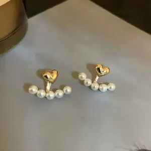 Sa71626fdaa7b4de2b440d9df72ba72b8o