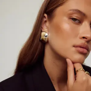 Sa737930e85b04024b8221e7e28a2801b4