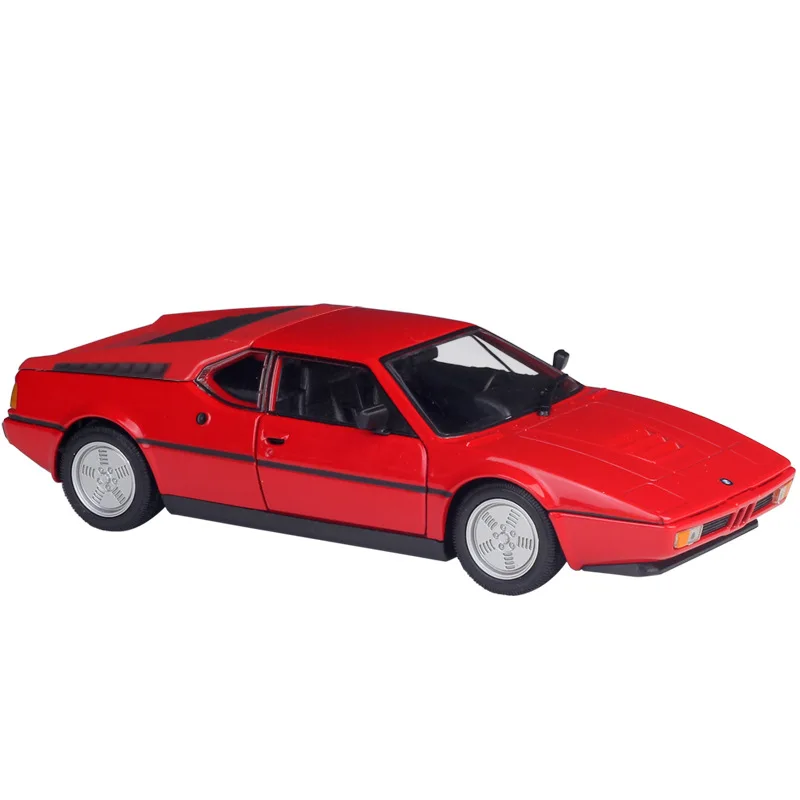 Red BMW M1 1:24 Diecast Model Car 5 Red BMW M1 1:24 Diecast Model Car - Image 5