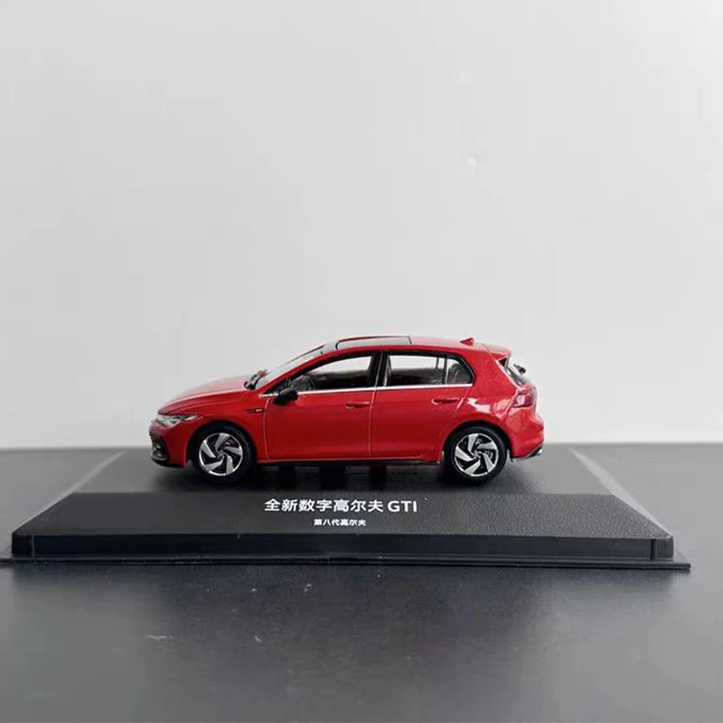 Volkswagen Golf GTI 1:43 Diecast Model in Alloy 6 Volkswagen Golf GTI 1:43 Diecast Model in Alloy - Image 6