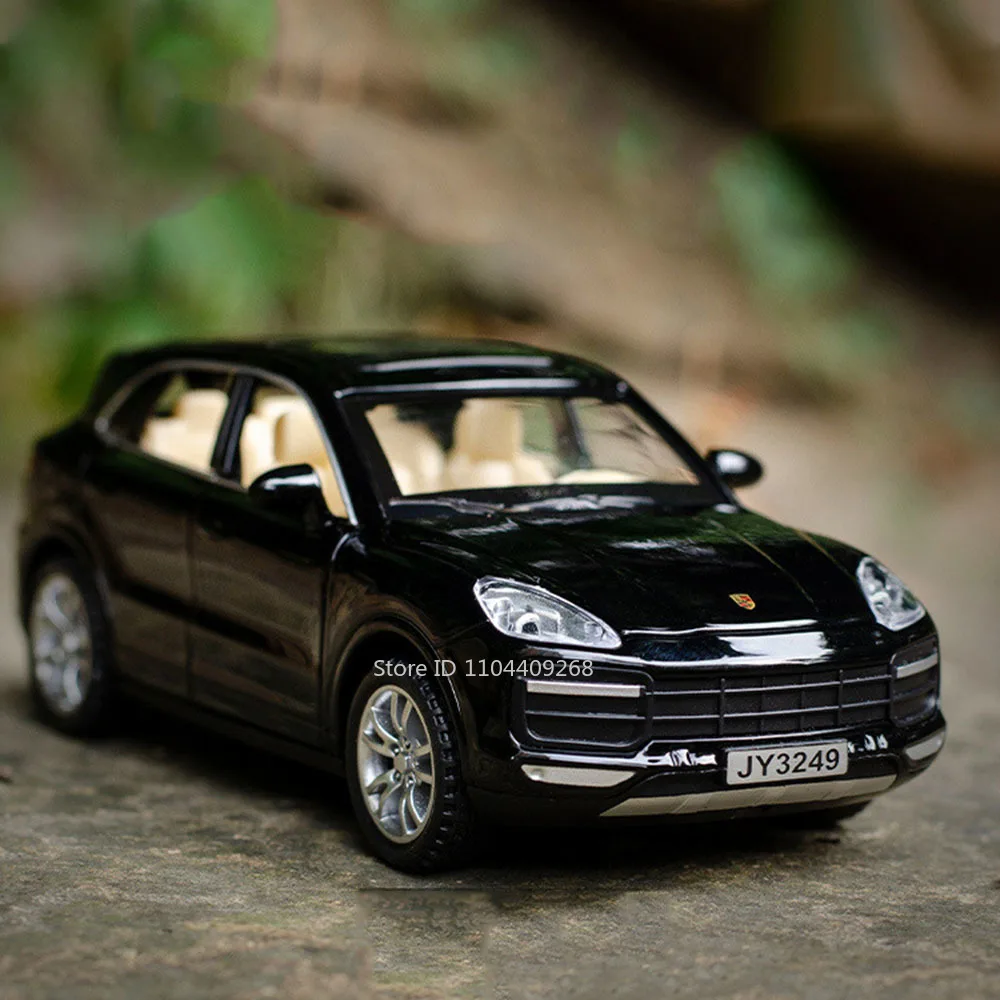 1:32 Scale Diecast Porsche Cayenne Turbo Model 6 1:32 Scale Diecast Porsche Cayenne Turbo Model - Image 6