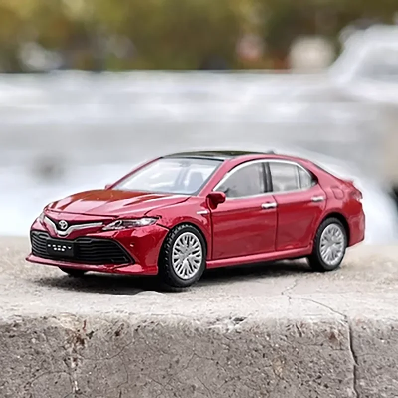 Diecast Toyota Camry Hybrid Model 1:64 5 Diecast Toyota Camry Hybrid Model 1:64 - Image 5
