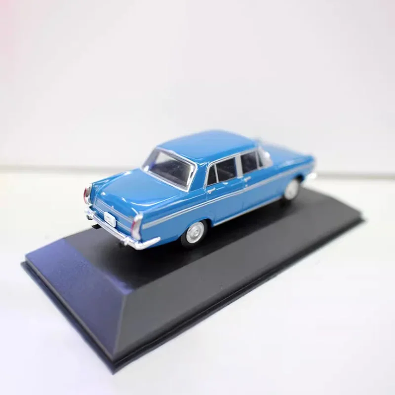 Vintage 1966 Simca Diecast Model Car 3 Vintage 1966 Simca Diecast Model Car - Image 3