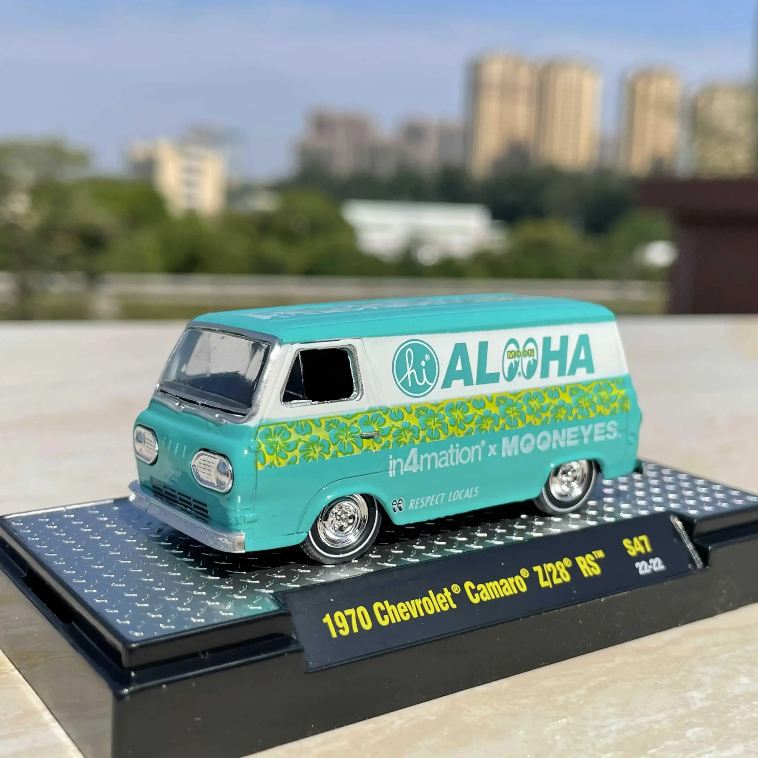 1970 Chevrolet Camaro Z/28 RS Diecast Model 6 1970 Chevrolet Camaro Z/28 RS Diecast Model - Image 6