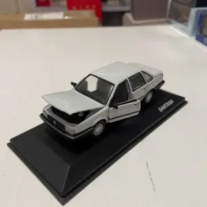 1:43 Santana B2 Alloy Model Display Piece