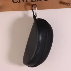 Black Leather Sunglasses Case for Unisex 10 Sa9126ae6fa1f47cf9deb640112276a40h