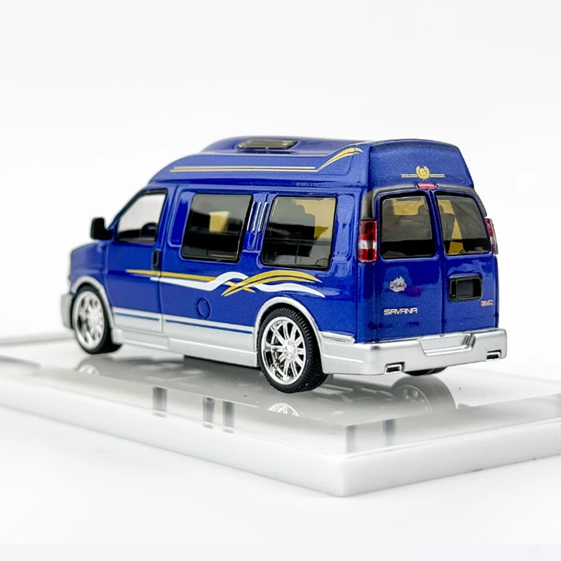 GMC Savana 1:64 Diecast Model Collectible 2 GMC Savana 1:64 Diecast Model Collectible - Image 2