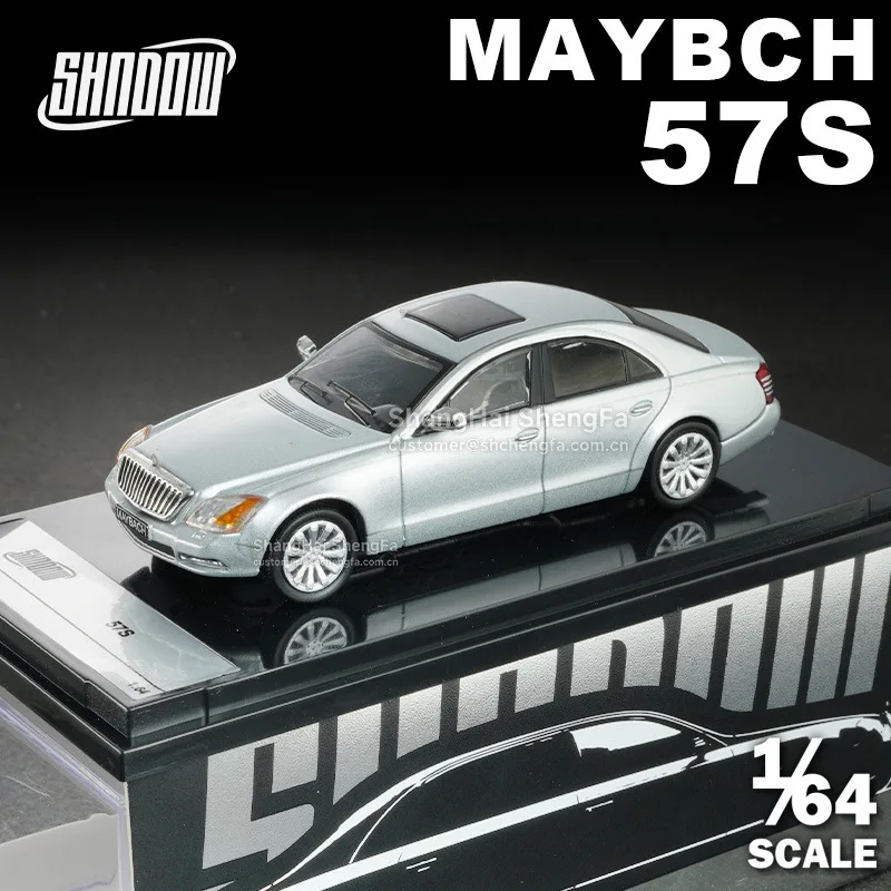Mercedes-Maybach 57S 1:64 Diecast Model Blue 6 Mercedes-Maybach 57S 1:64 Diecast Model Blue - Image 6