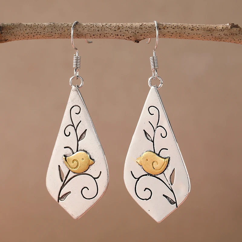 Vintage Silver Drop Earrings with Animal Motifs 2 Vintage Silver Drop Earrings with Animal Motifs - Image 2