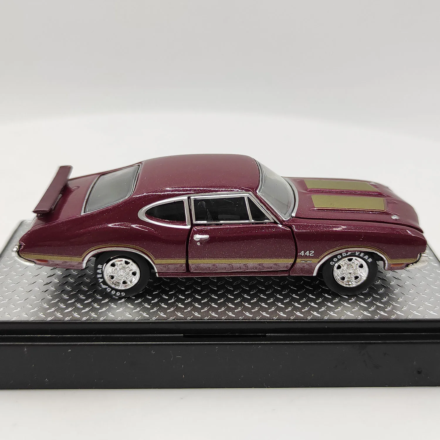 Vintage 1:64 Oldsmobile Cutlass 442 W-30 Diecast 4 Vintage 1:64 Oldsmobile Cutlass 442 W-30 Diecast - Image 4