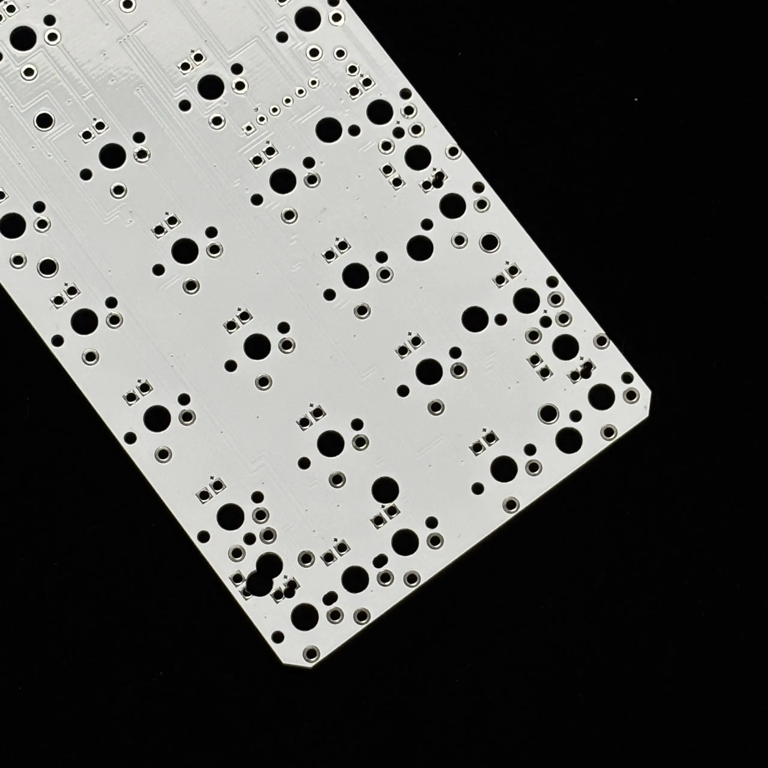 YMD21 V2 Custom Keyboard PCB 3 YMD21 V2 Custom Keyboard PCB - Image 3