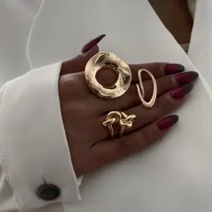 Modern Gold Stainless Steel Crossing Ring 9 Sab98eacf391543298dbc265b2f5e13429