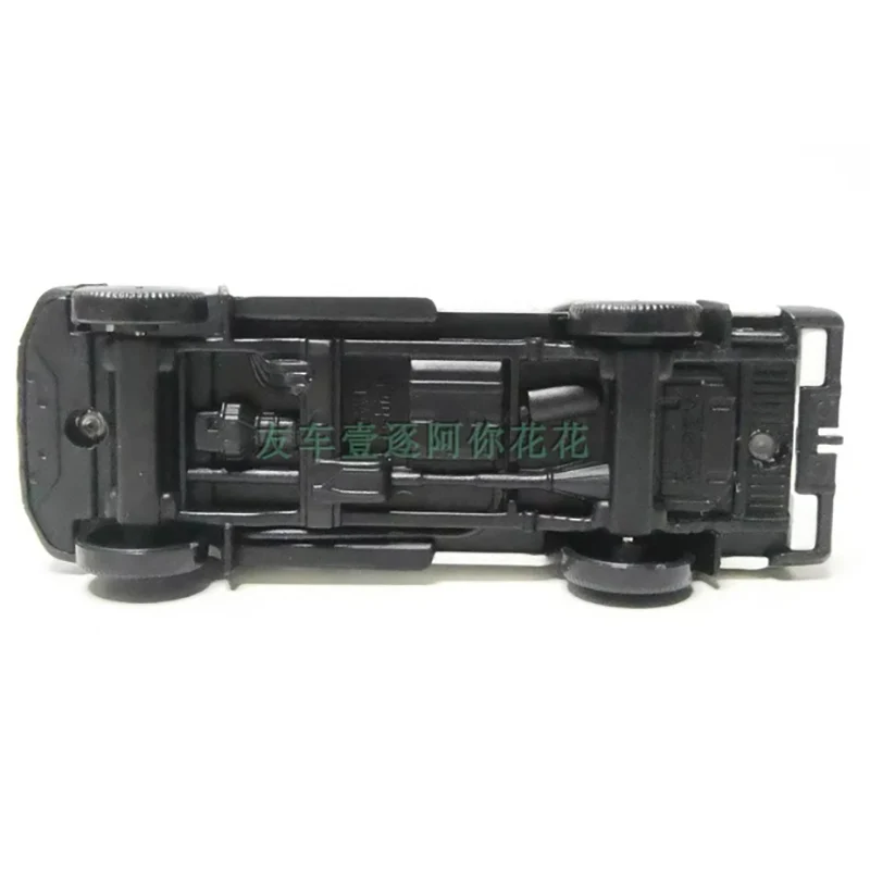 MSF 1:64 Scale Diecast Ambulance Model 6 MSF 1:64 Scale Diecast Ambulance Model - Image 6