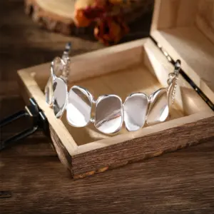 Metal Sequin Bracelet for Apple Watch Models 38-49mm 12 Sabbf9dce08724a90bc869cd632baee91z