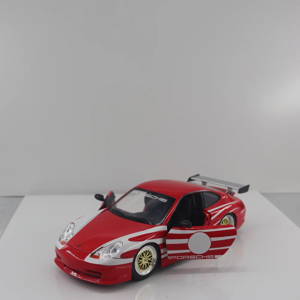 Vibrant 1:24 Porsche 911 GT3 Diecast Model 5 Vibrant 1:24 Porsche 911 GT3 Diecast Model - Image 5