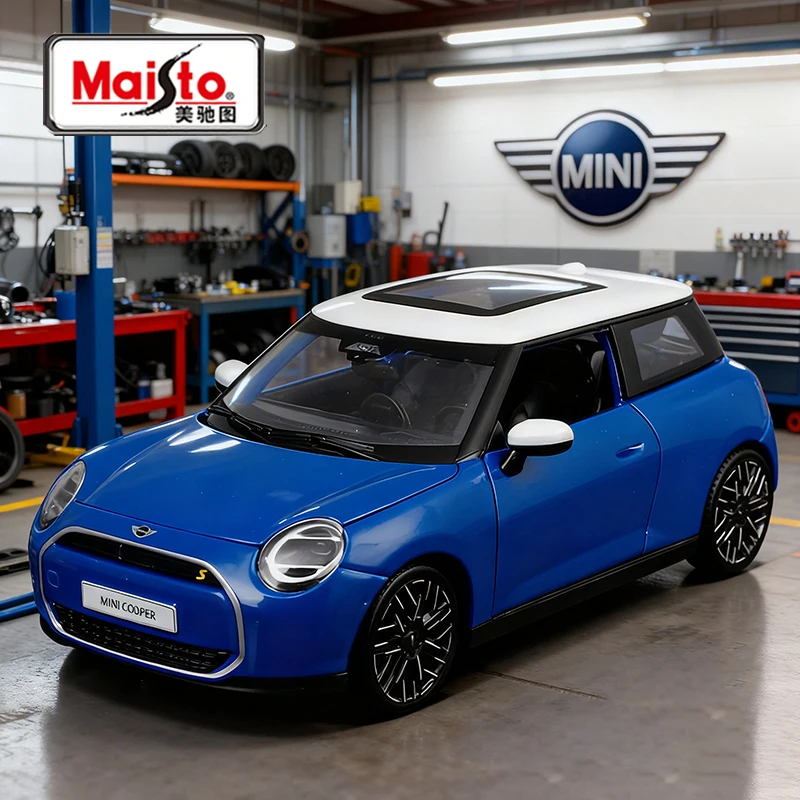 Mini Cooper SE 1:24 Diecast Model by Maisto 6 Mini Cooper SE 1:24 Diecast Model by Maisto - Image 6