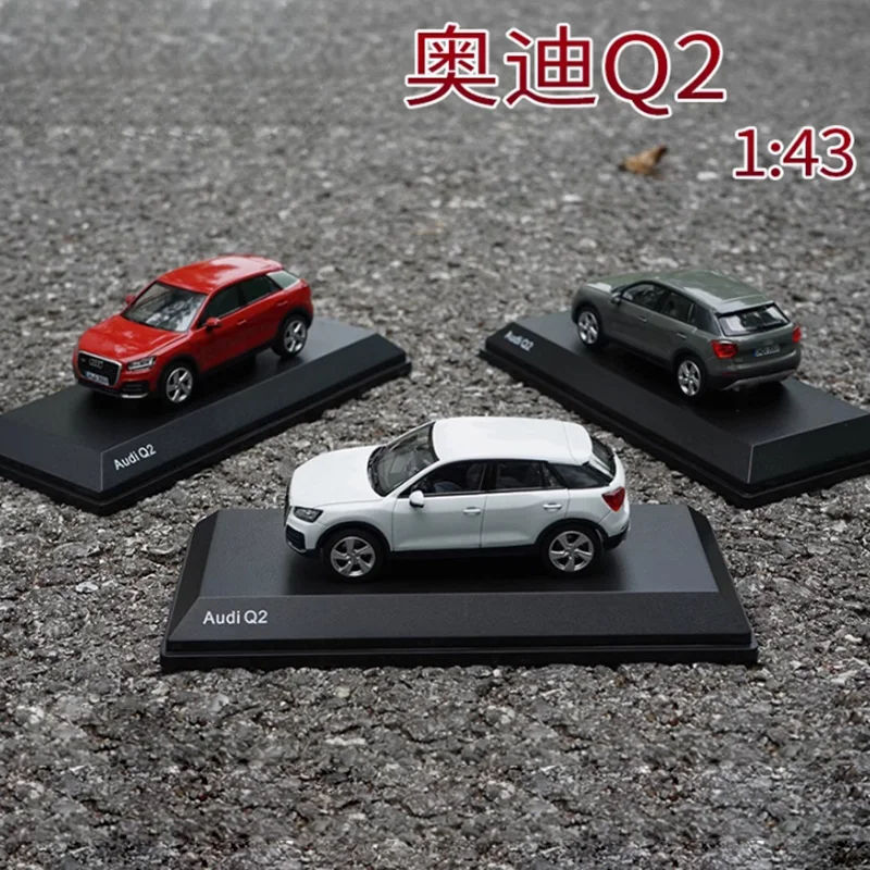 Q2 Diecast 1/43 Scale Car Model in Red 2 Q2 Diecast 1/43 Scale Car Model in Red - Image 2