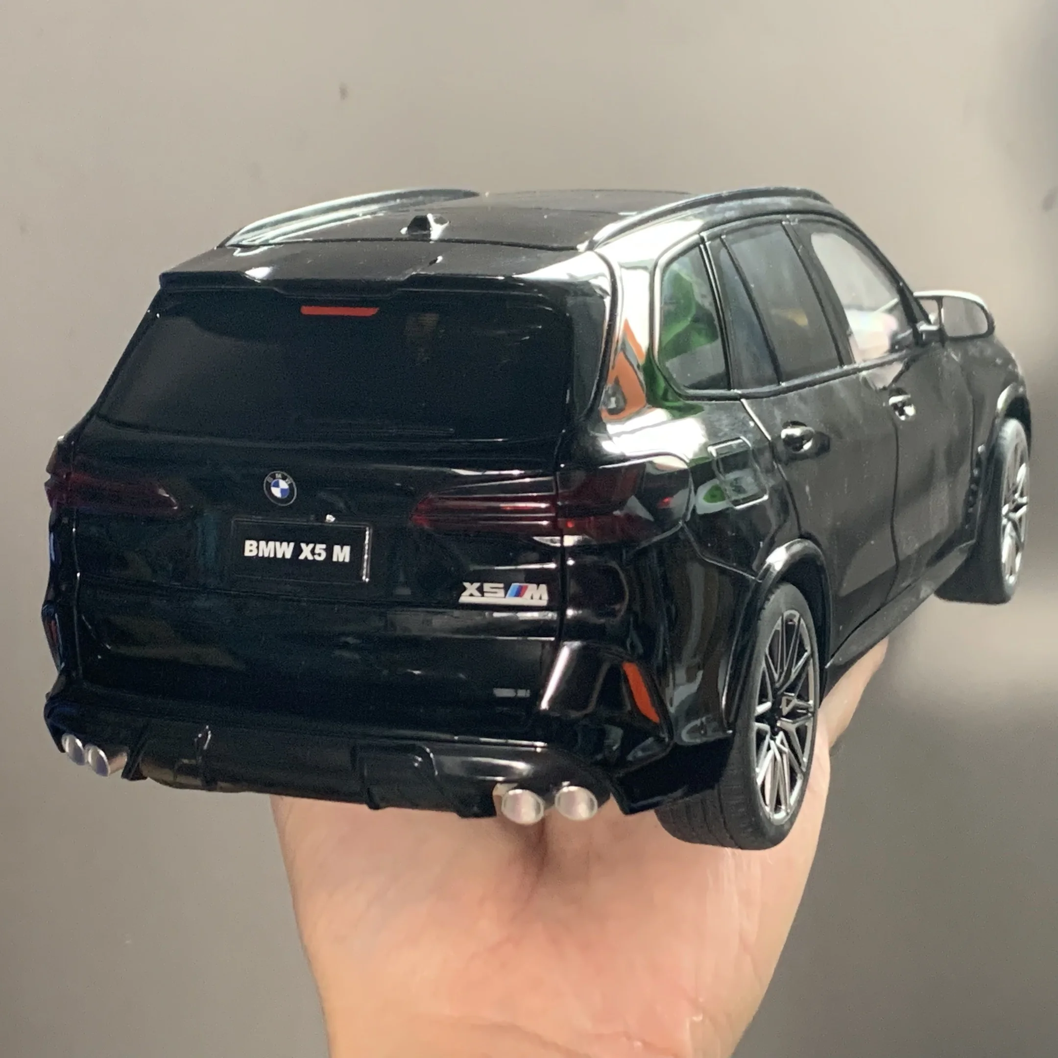 2025 BMW X5 M Competition Diecast Model 1:18 Scale 2 2025 BMW X5 M Competition Diecast Model 1:18 Scale - Image 2