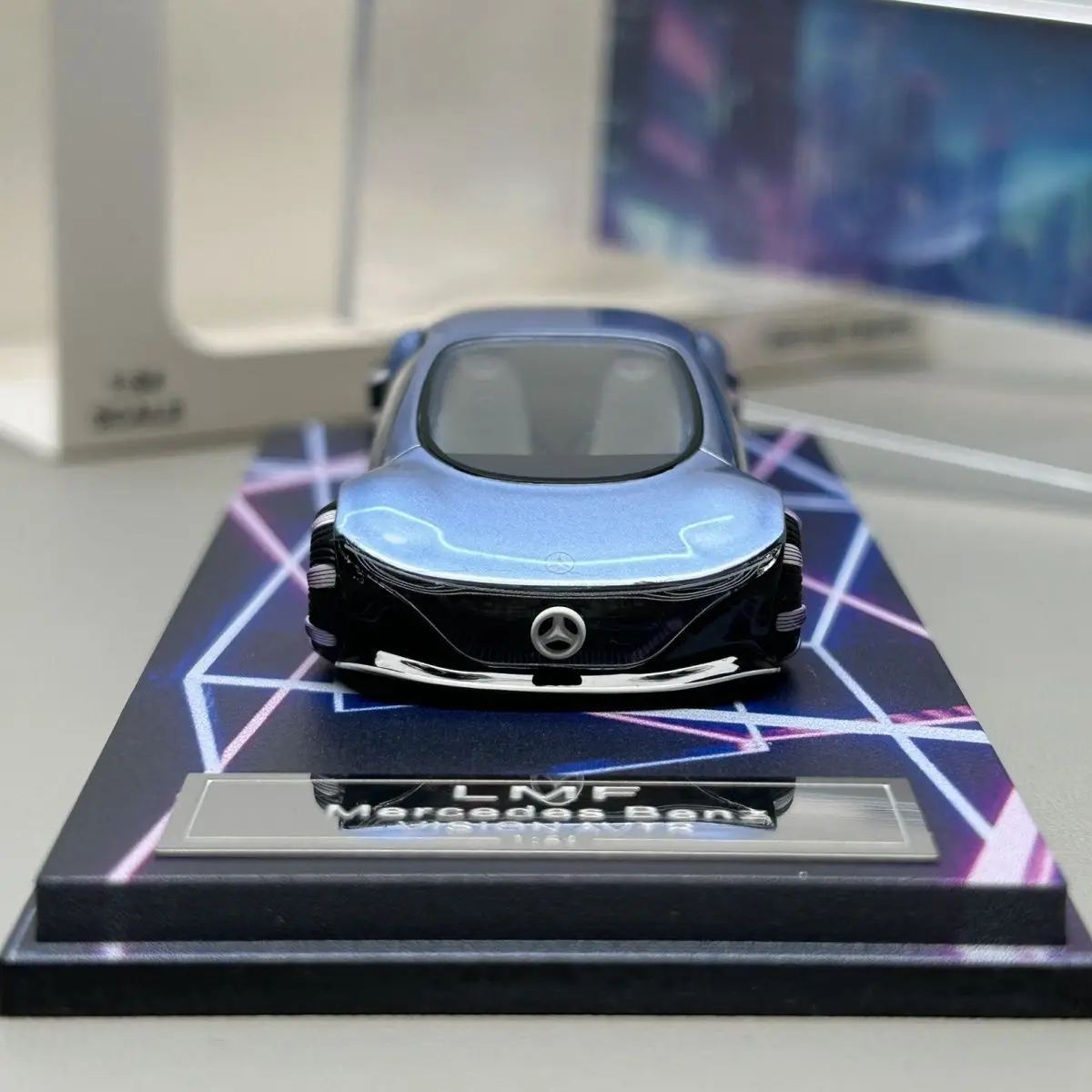 Maisto 1/64 Vision AVTR Diecast Car Model Set 4 Maisto 1/64 Vision AVTR Diecast Car Model Set - Image 4