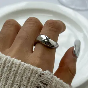 Modern Stainless Steel Asymmetric Ring 13 Sacb13d253b3f4f75b1075300a7a6c508i