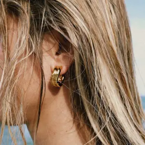 Sacc9288df0fa4bf88deee4e24a27a657B