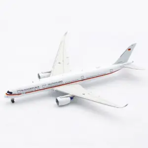Airbus A350-900 Diecast Model 1:400 Scale 8 Sacfe47bad7ef47e98199605160cda48bG 1