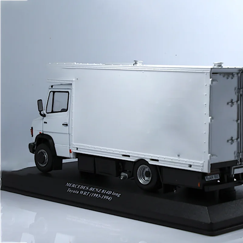 White Benz 814D Long 1993 Die-Cast Model 3 White Benz 814D Long 1993 Die-Cast Model - Image 3