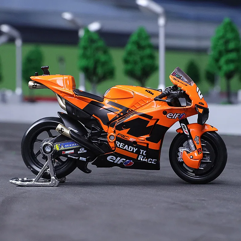 MotoGP 1:18 Diecast Motorcycle Collection 9 MotoGP 1:18 Diecast Motorcycle Collection - Image 9