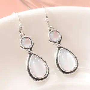 Vintage Silver Moonstone Earrings 9 Sadd334b137864b24ad398149d99259b2h